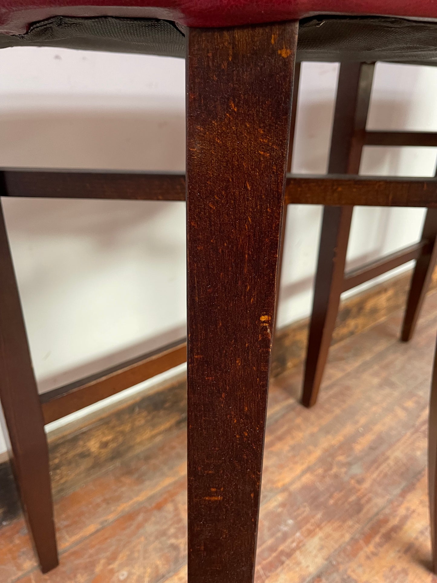 Stunning set of 6 red leather pub bar stools