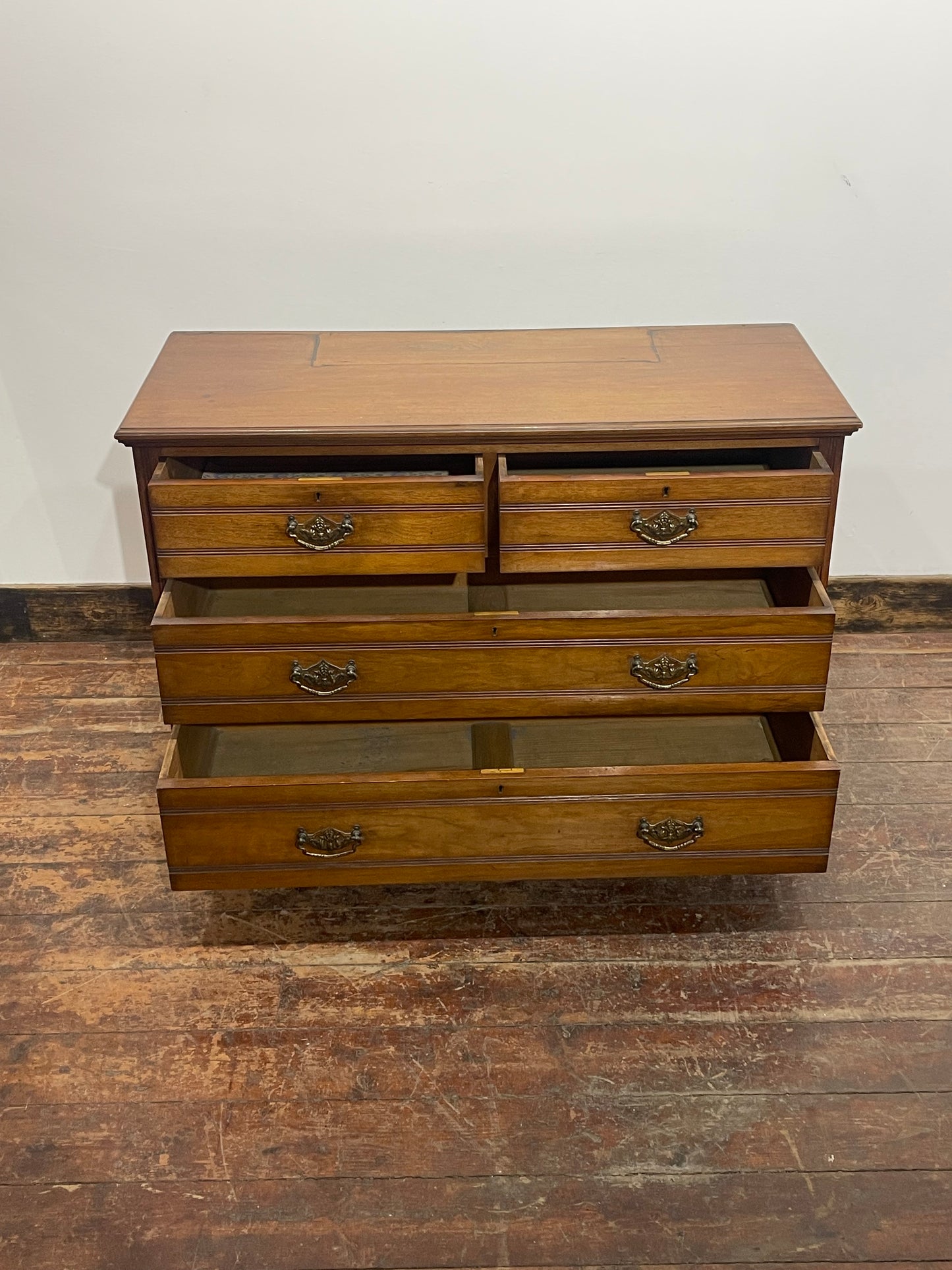 Vintage Antique Style 5 Drawer Wooden Chest of Drawers – Ornate Brass Handles