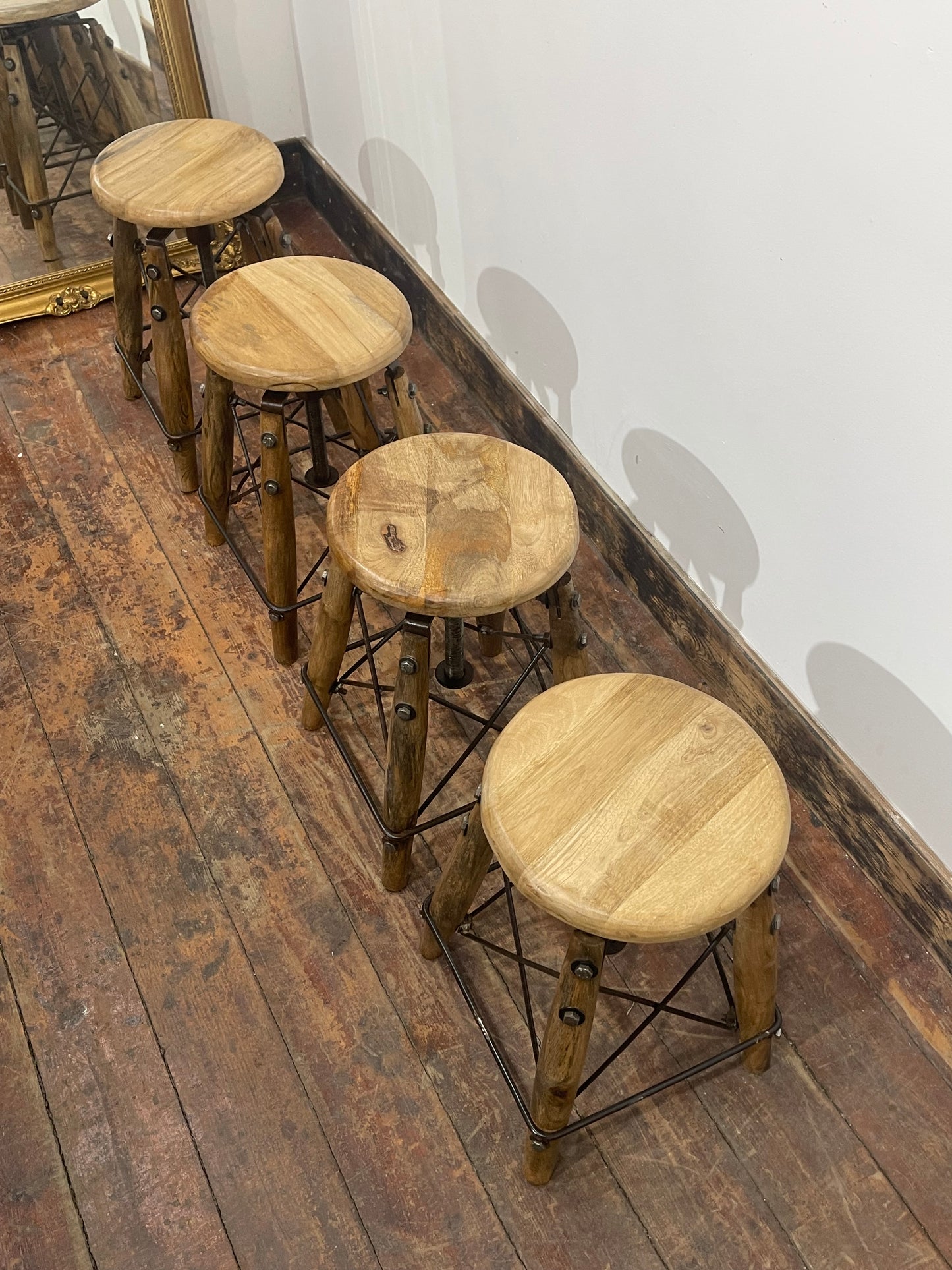Set of 4 Rustic Industrial Swivel Bar Stools Height Adjustable Wooden Metal