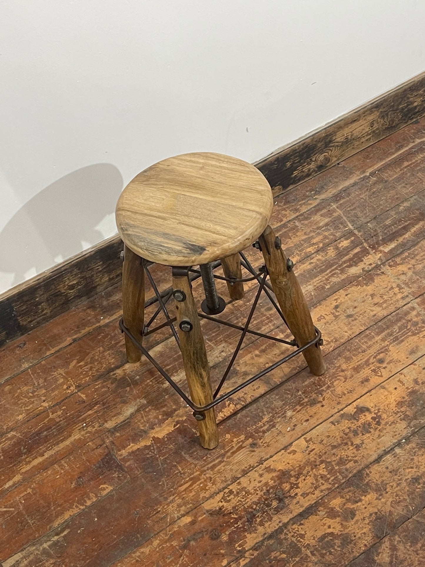 Set of 4 Rustic Industrial Swivel Bar Stools Height Adjustable Wooden Metal
