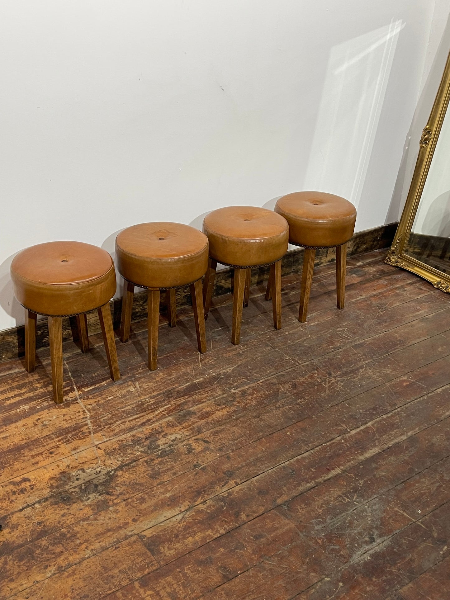 Set of 4 Genuine Leather Stools – Tan Brown Wooden Legs