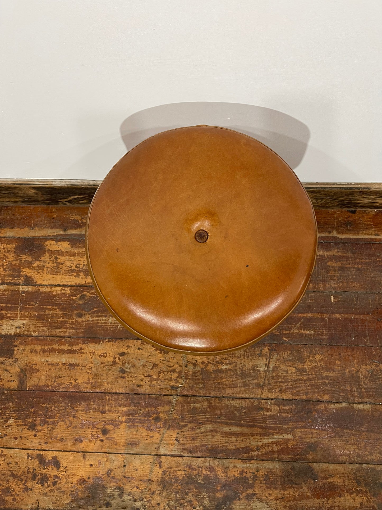 Set of 4 Genuine Leather Stools – Tan Brown Wooden Legs