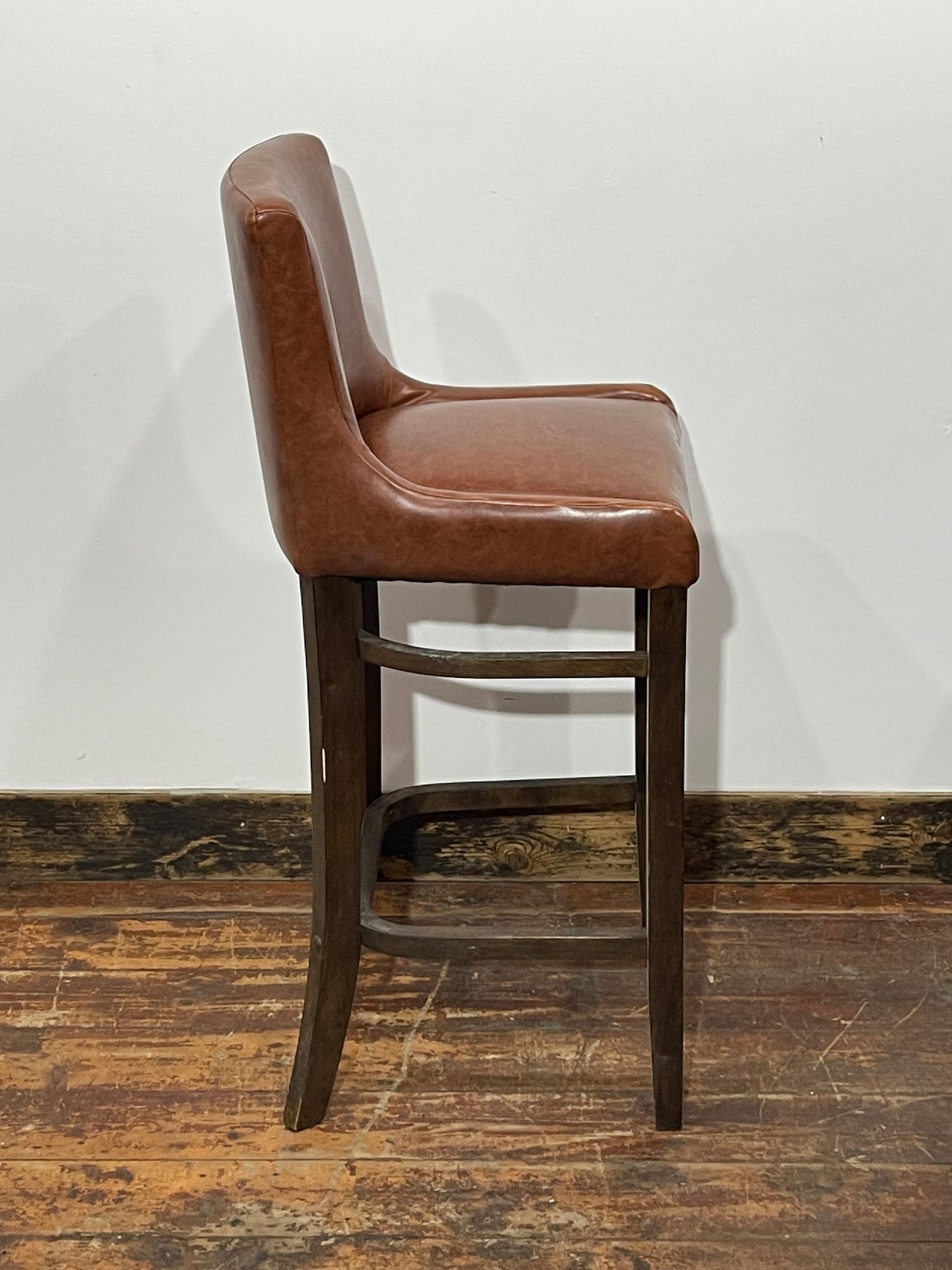 Set of 8 Classic Brown Leather Effect Bar Stools – Button Back High Stools