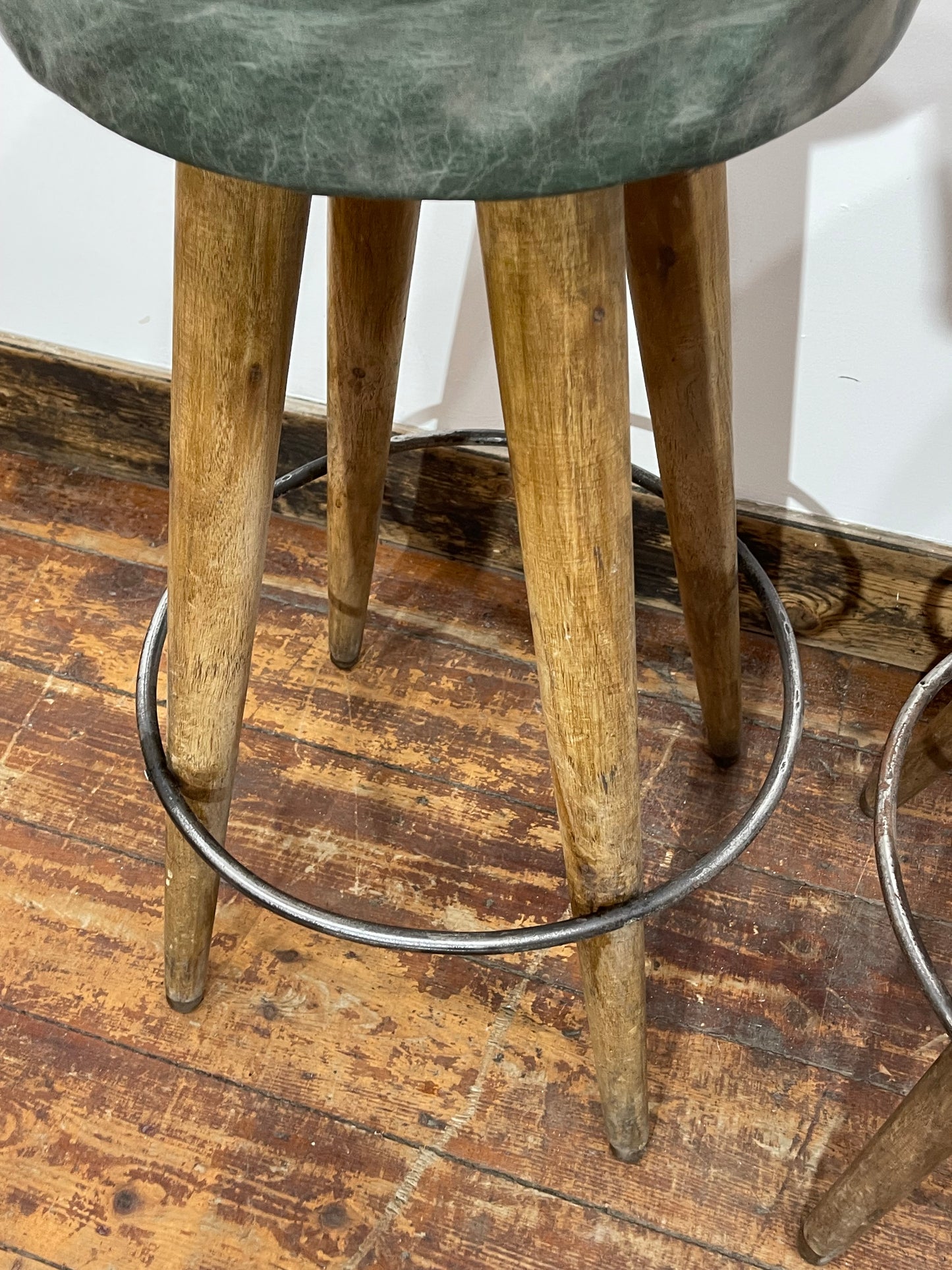 Set of 4 Real Leather Bar Stools – Green Leather & Wooden Legs