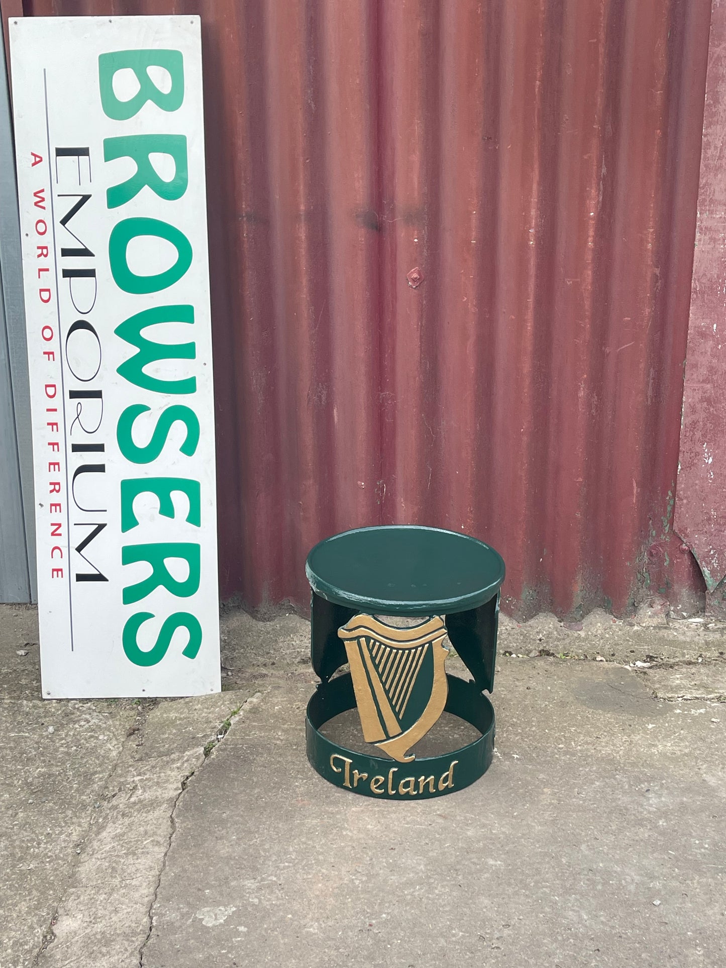 Irish Harp Side Table Irish Celtic Metal Occasional Green Gold Pub Bar Decor