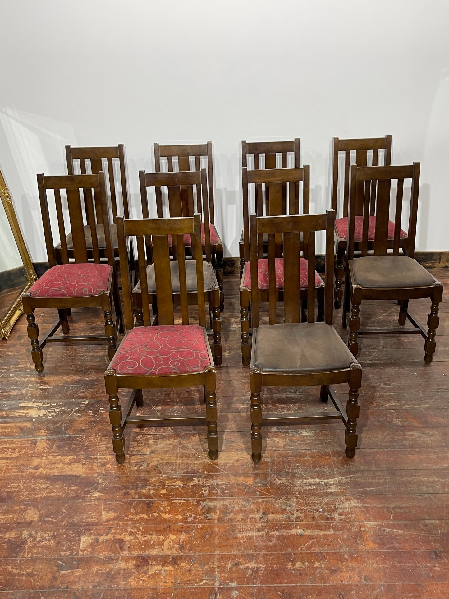 Set of 10 Traditional Oak Dining Chairs Slat Back Turned Legs Upholstered Seats