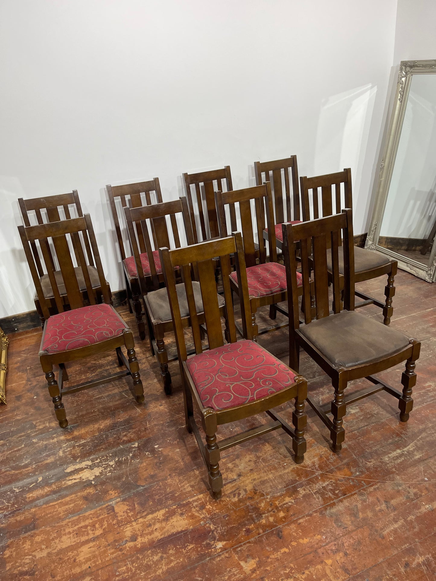 Set of 10 Traditional Oak Dining Chairs Slat Back Turned Legs Upholstered Seats