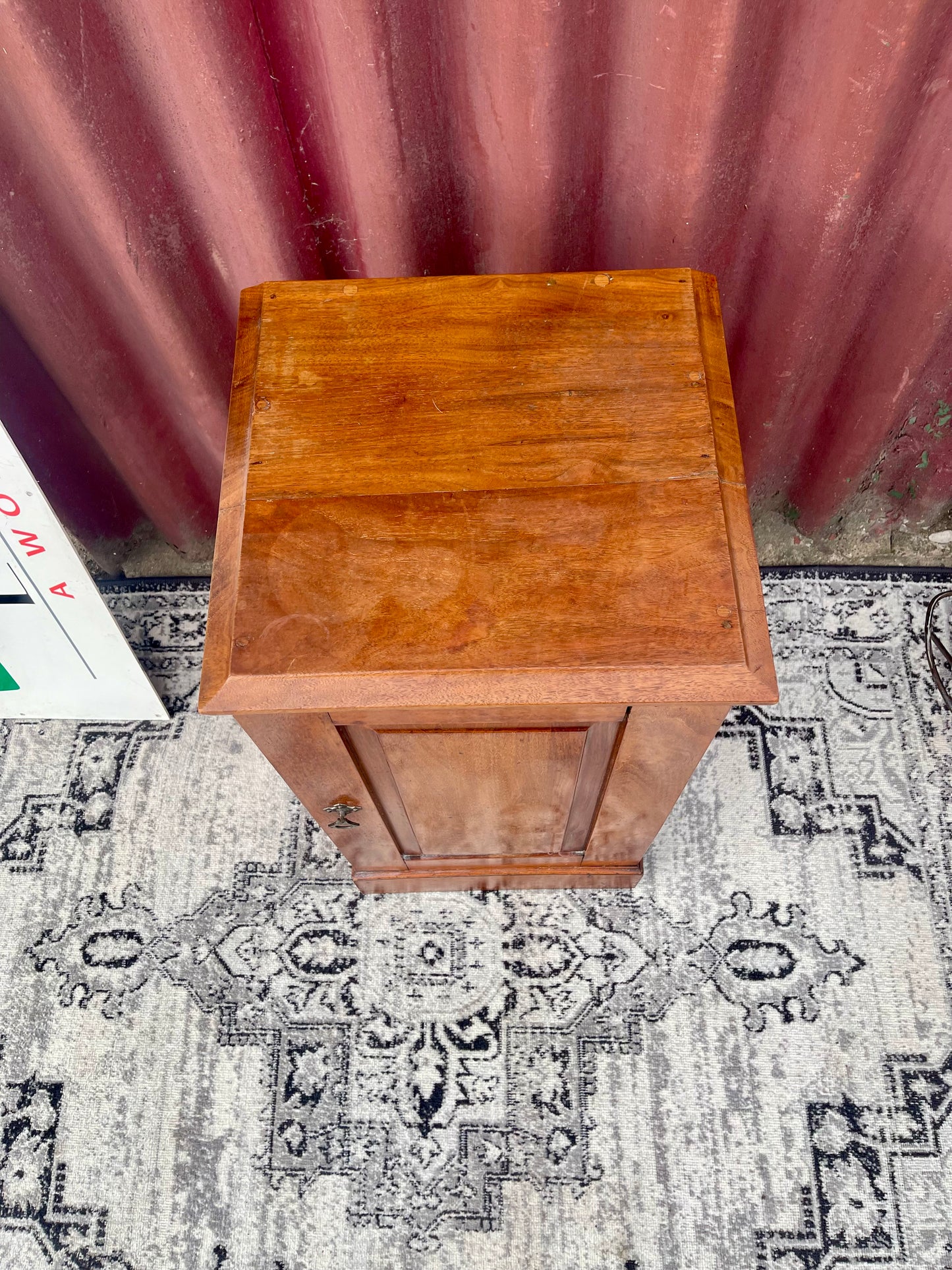 Antique Edwardian Oak Bedside Cabinet / Pot Cupboard – Circa 1900