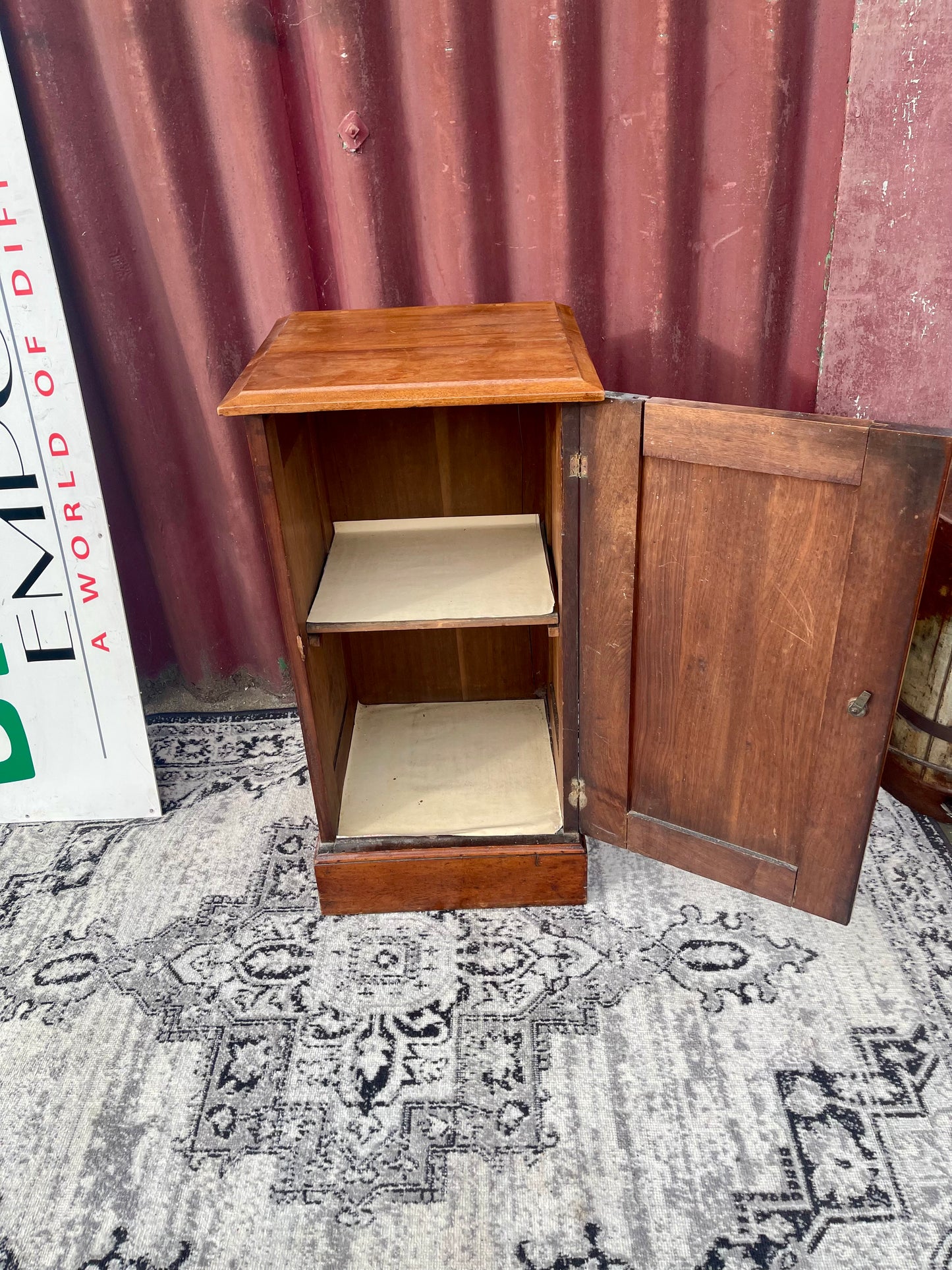 Antique Edwardian Oak Bedside Cabinet / Pot Cupboard – Circa 1900