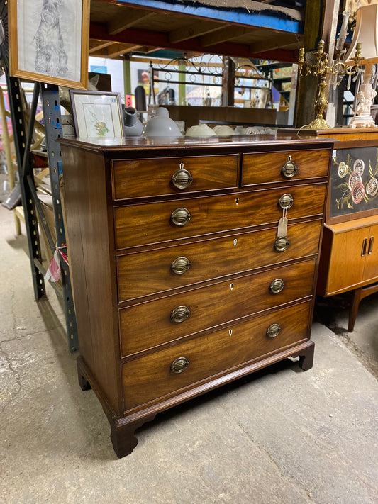 Beautiful antique chest of drawers
