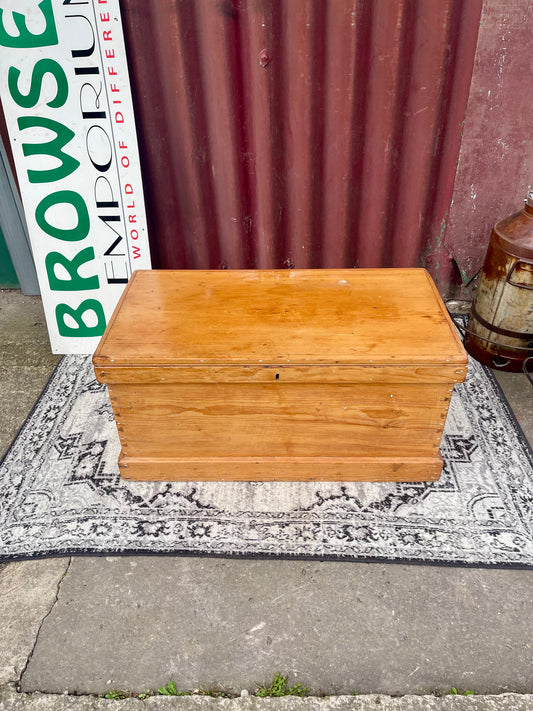 Antique Victorian Pine Blanket Chest Storage Box Trunk c.1880–1900