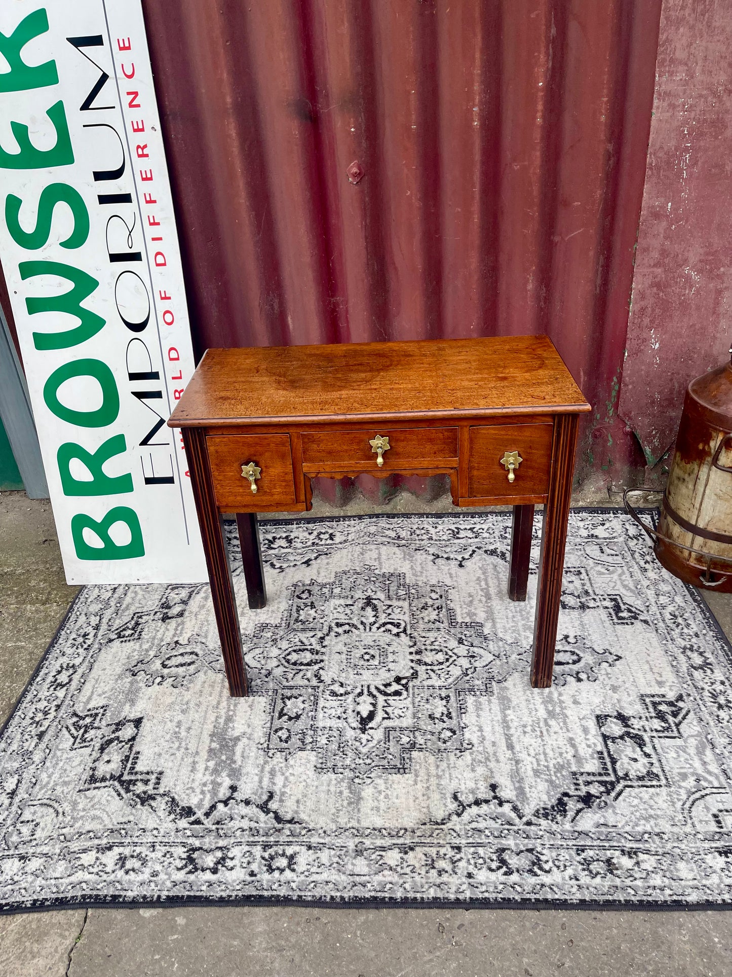 Antique Oak Side Table – Late Victorian / Edwardian, Circa 1900