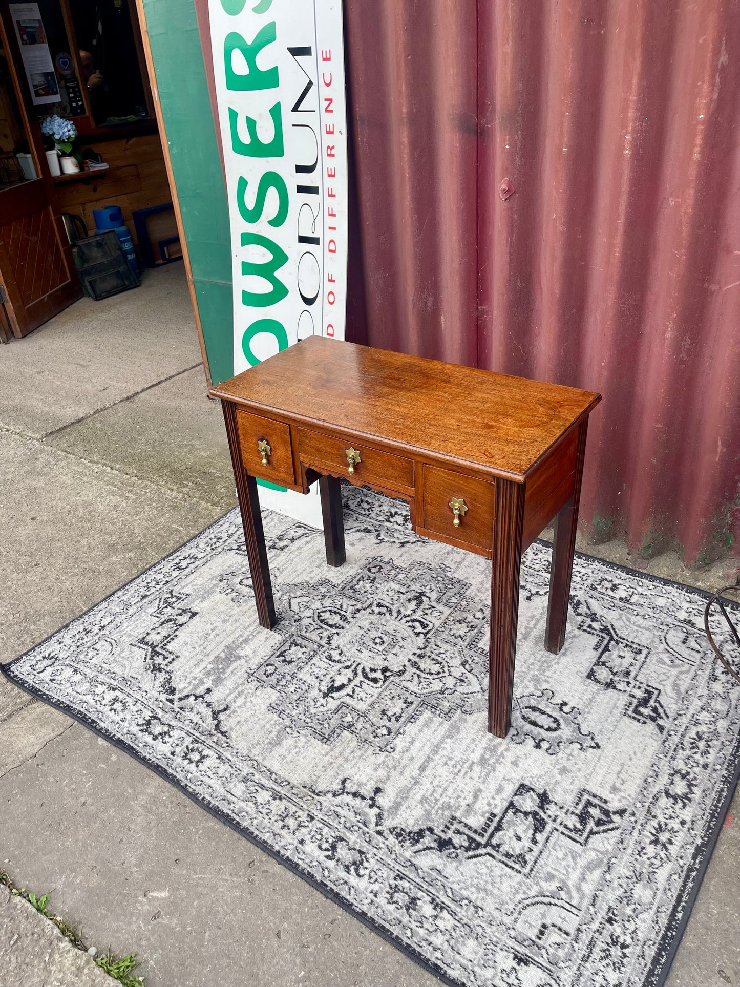 Antique Oak Side Table – Late Victorian / Edwardian, Circa 1900