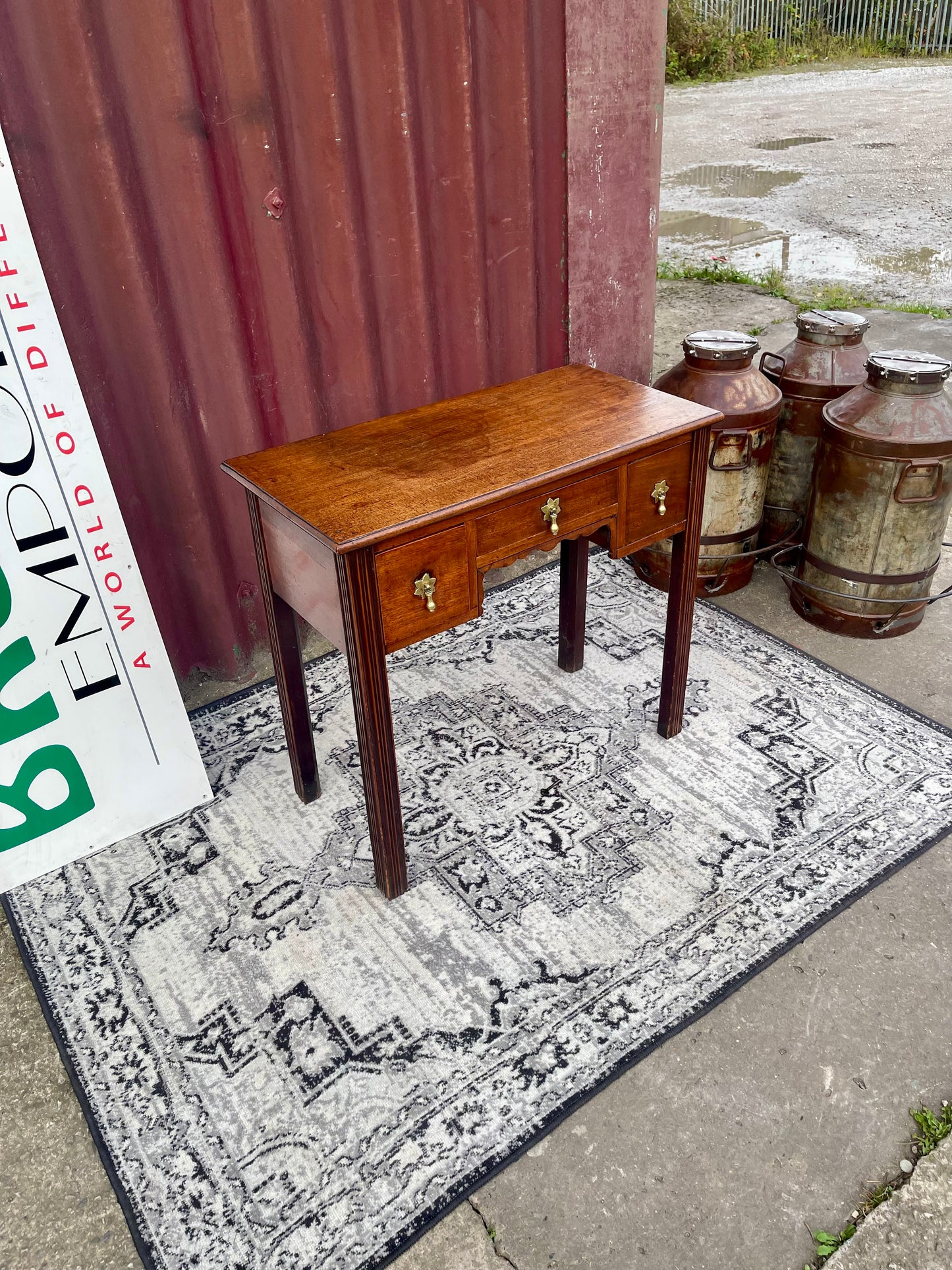 Antique Oak Side Table – Late Victorian / Edwardian, Circa 1900
