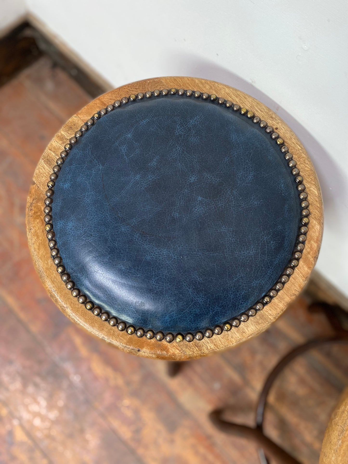 Pair of low / short bar stools with metal frames