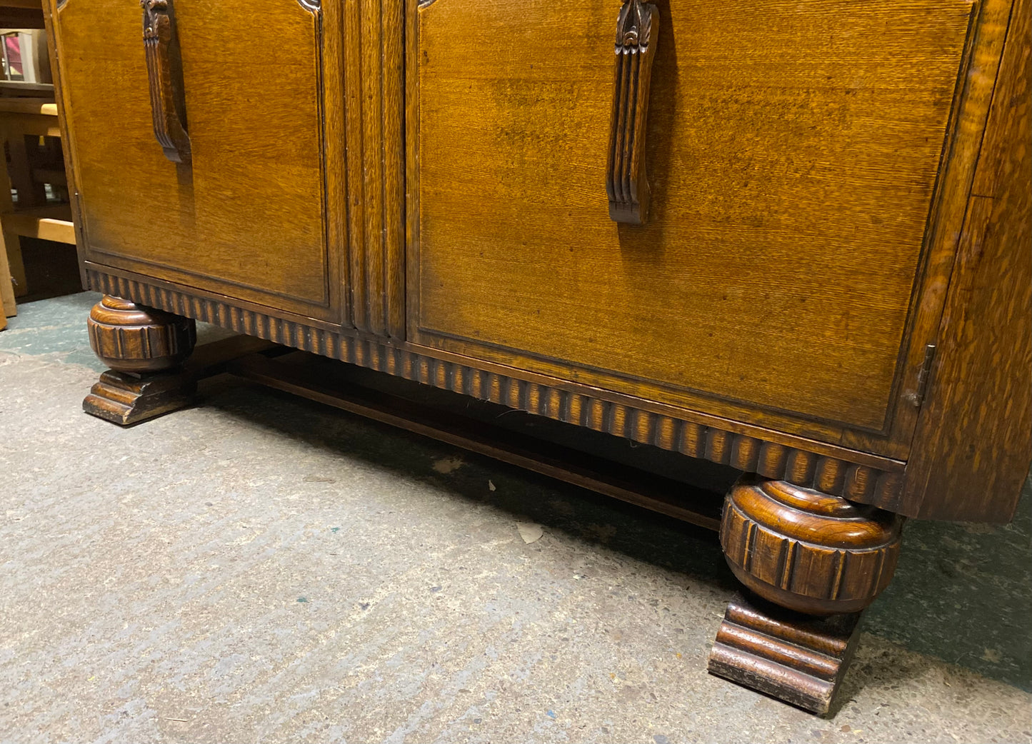 Antique oak carved sideboard drinks cabinet 1930s / 1940s