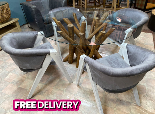 FREE DELIVERY! Glass table and 4 x dining chairs
