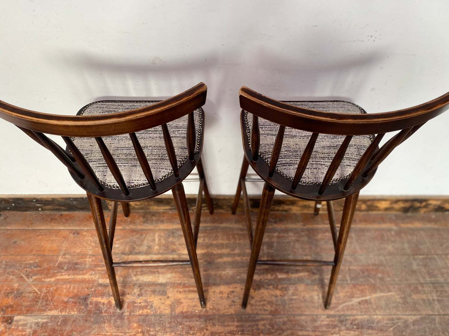 Set of 6 x retro style wooden bar stools