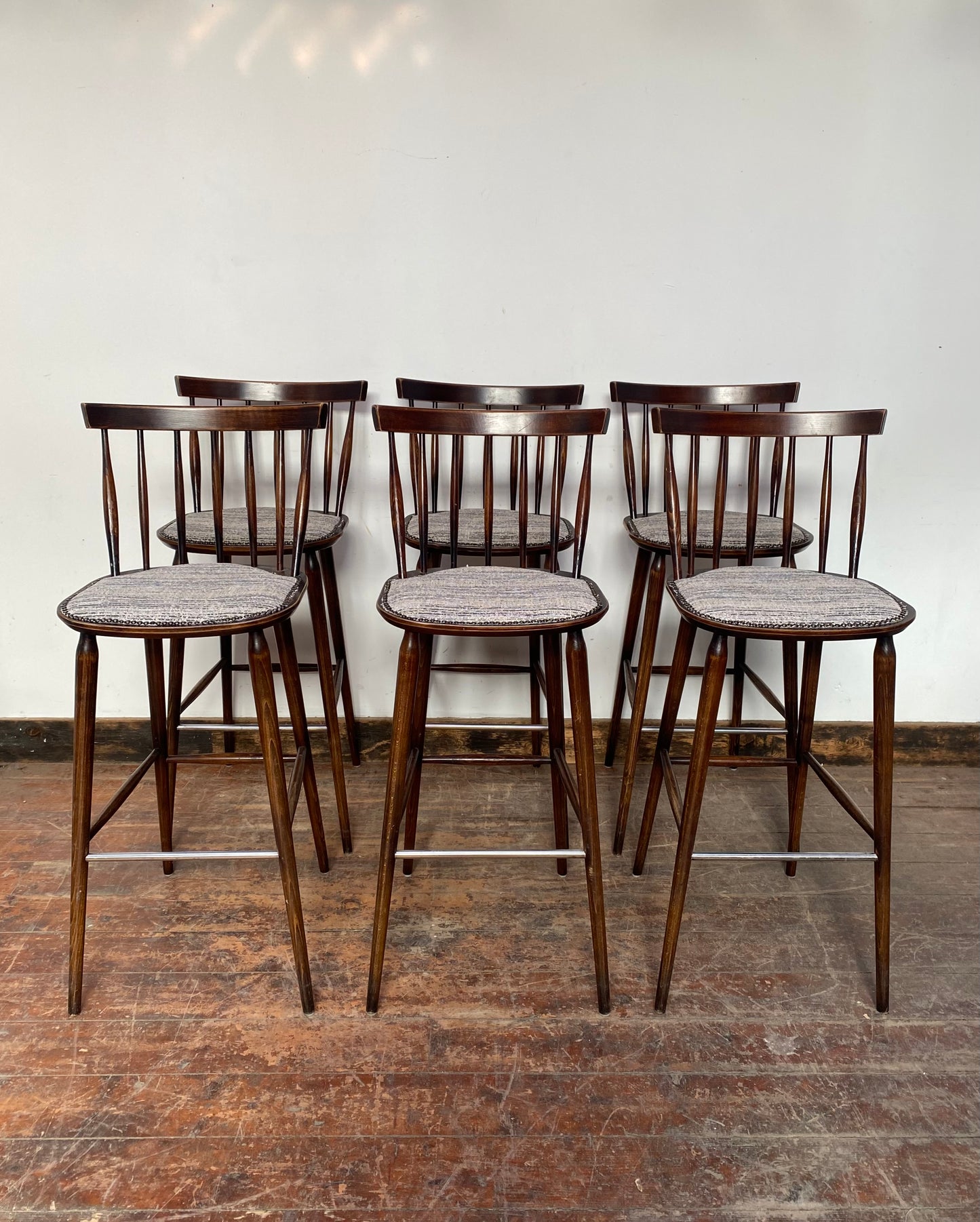 Set of 6 x retro style wooden bar stools