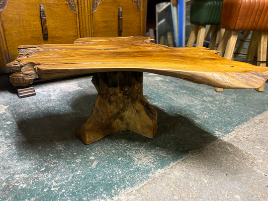 Root wood coffee table (1 leg)