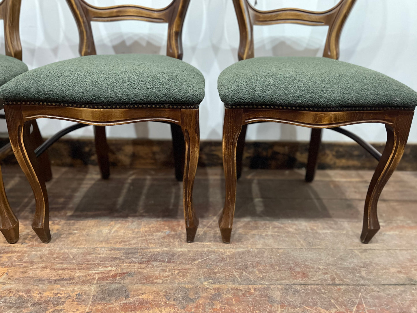 Set of 4 vintage style dining chairs with green fabric seats