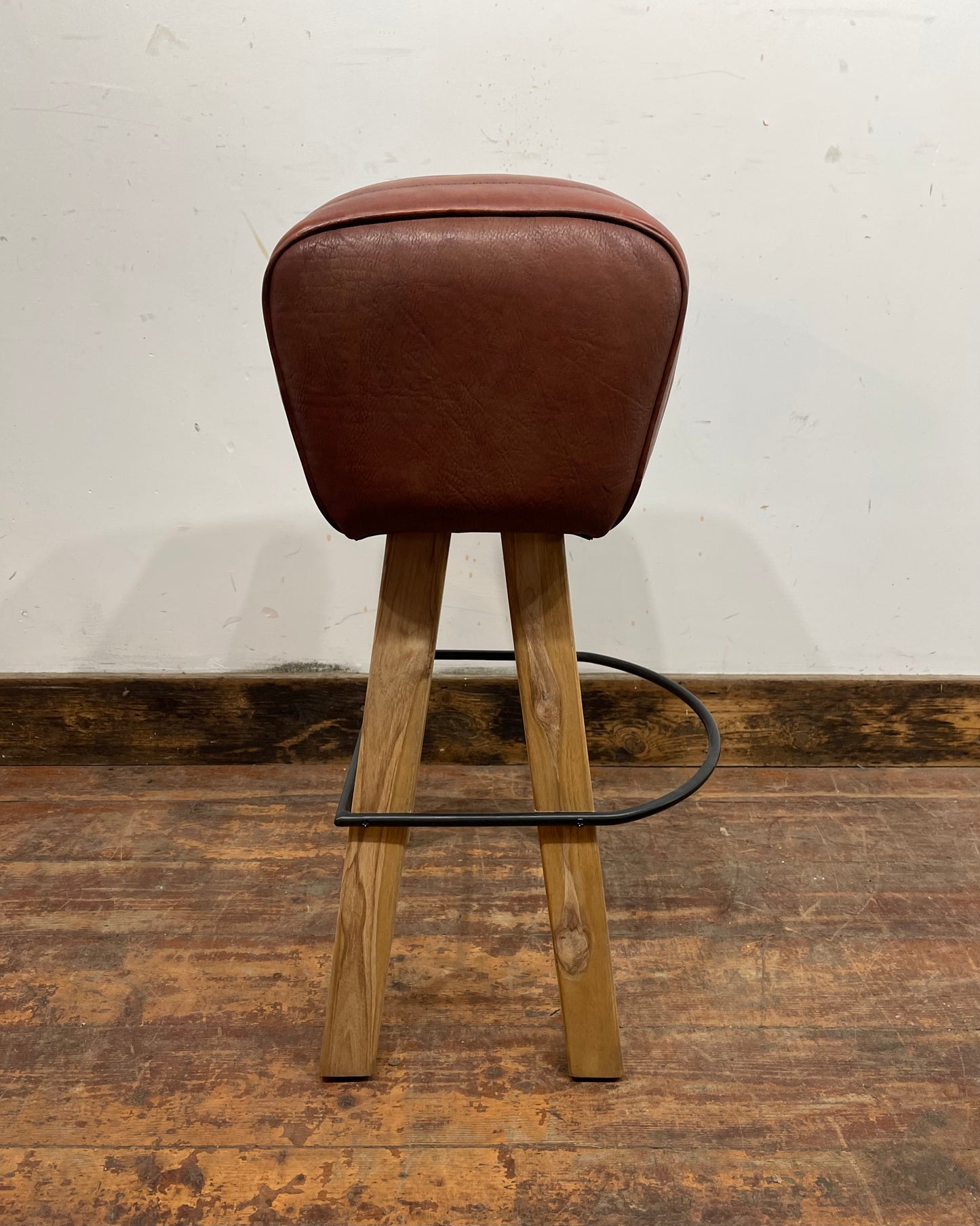 Pommel stool with dark tan / brown leather seat