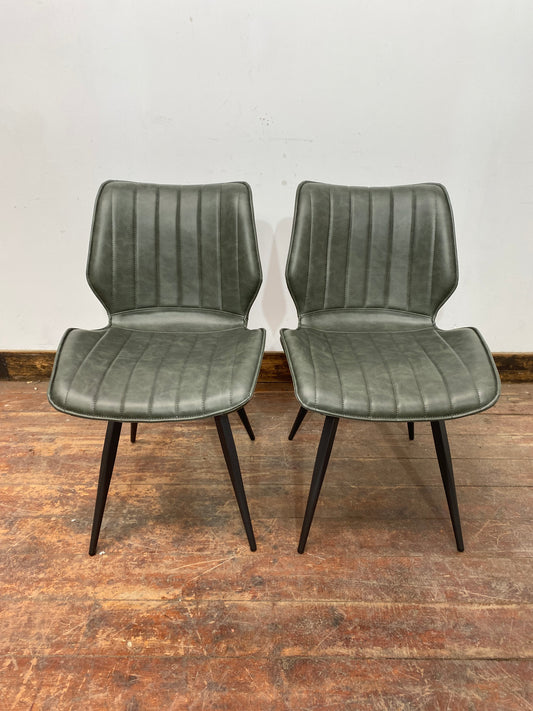 2 Alpha Dining Chairs in Forest Green