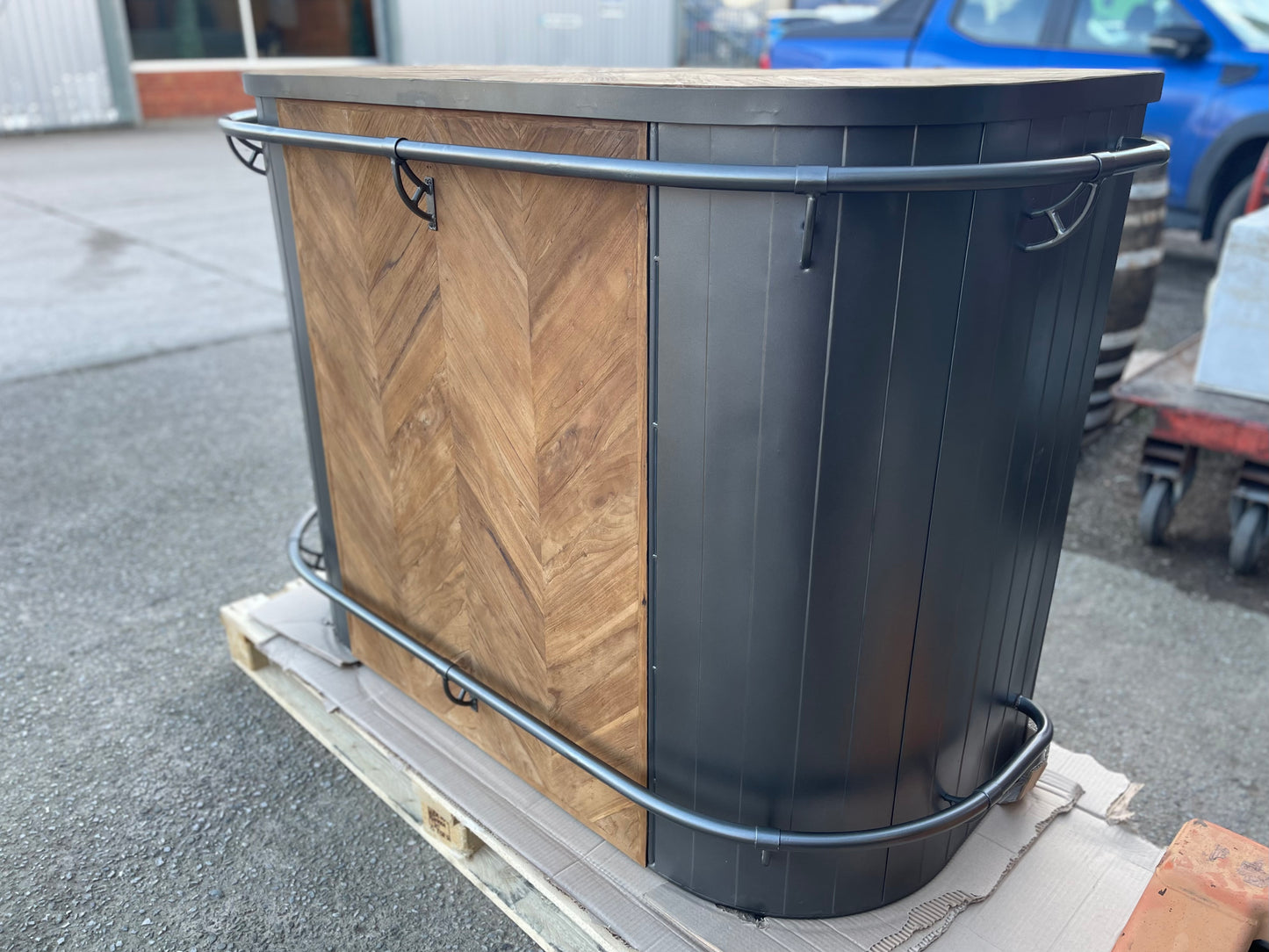 Industrial style bar unit