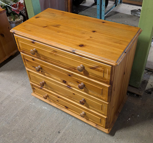 Classic Pine Chest of Drawers / Four Drawers / Home Furniture