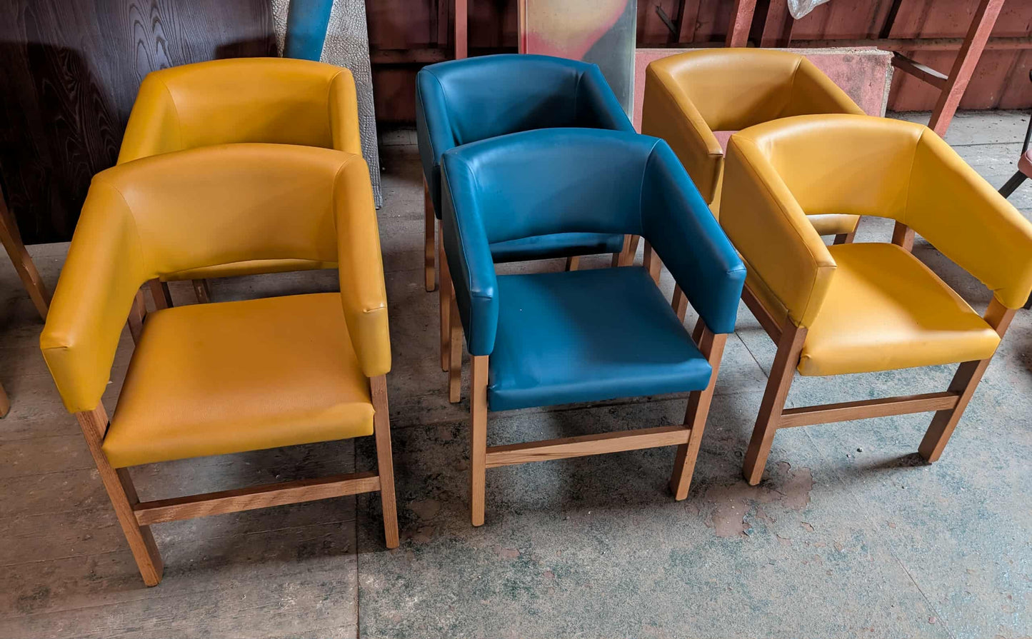 Set of 6 mixed colour faux-leather tub chairs for cafe / pub / restaurant