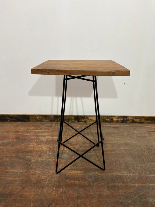 Bibisa poseur table by Bluebone