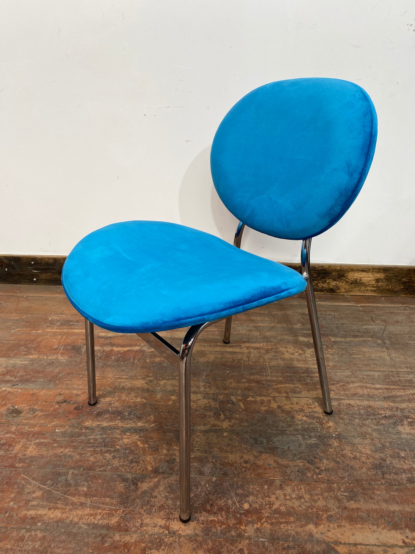 Set of 4 azure blue office chairs (new)