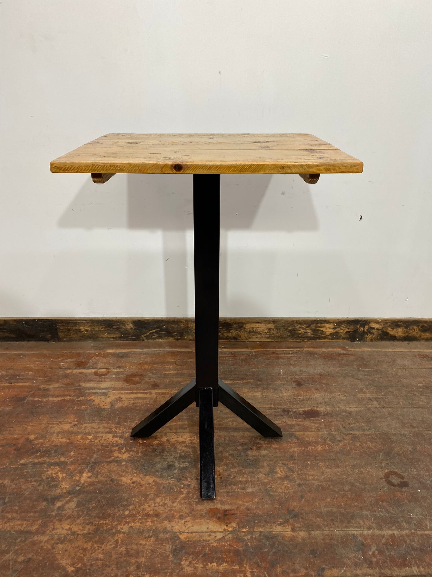 Industrial poseur table